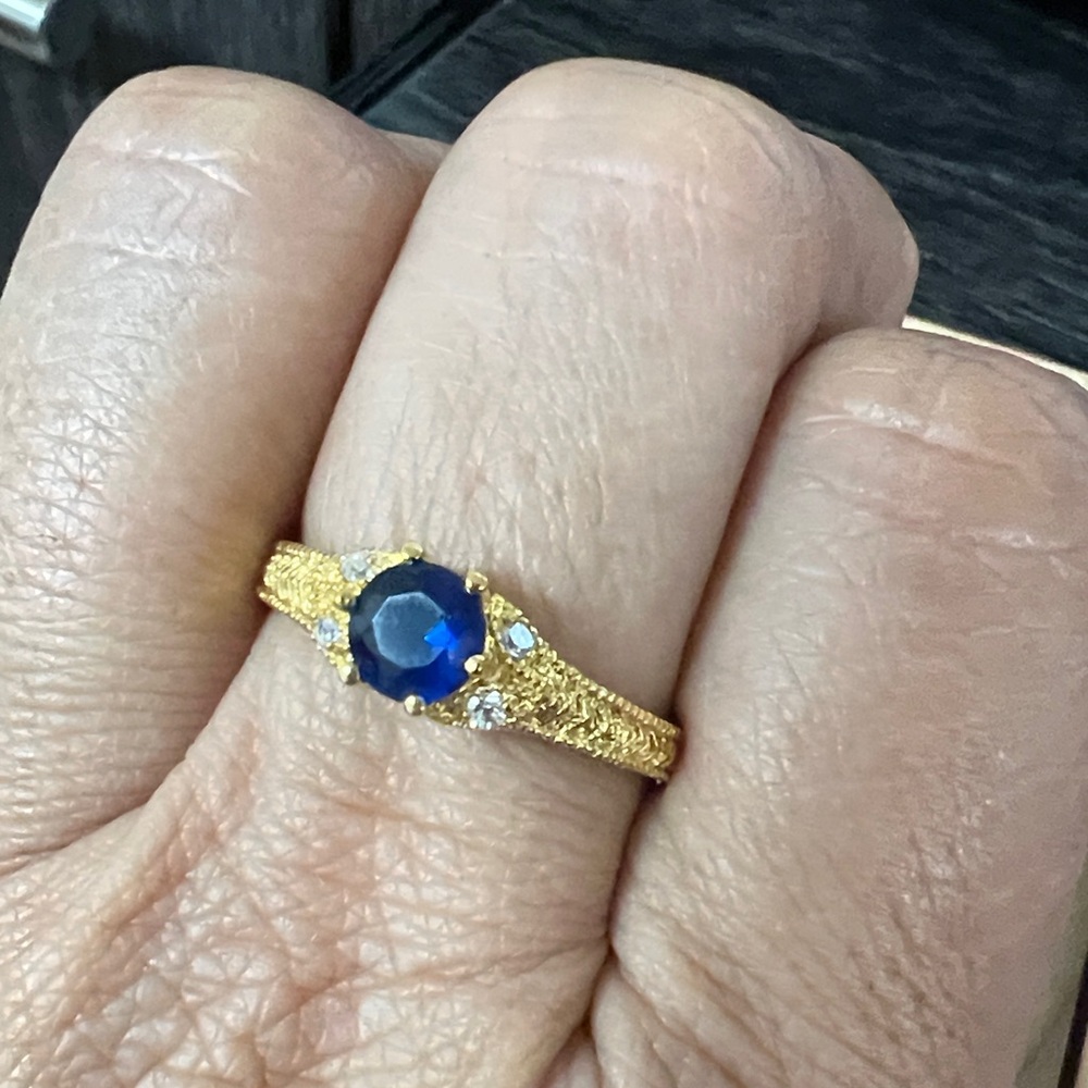 Gold Tone Blue Stone Ring CZ Accents Textured Band Size 10.5